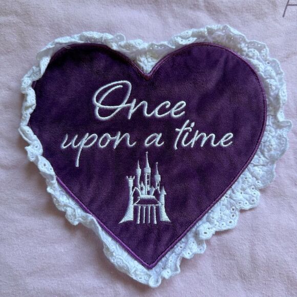 Sz Small Disney Princess Once Upon a Time Heart Crewneck - BoxLunch Exclusive - Picture 6 of 10